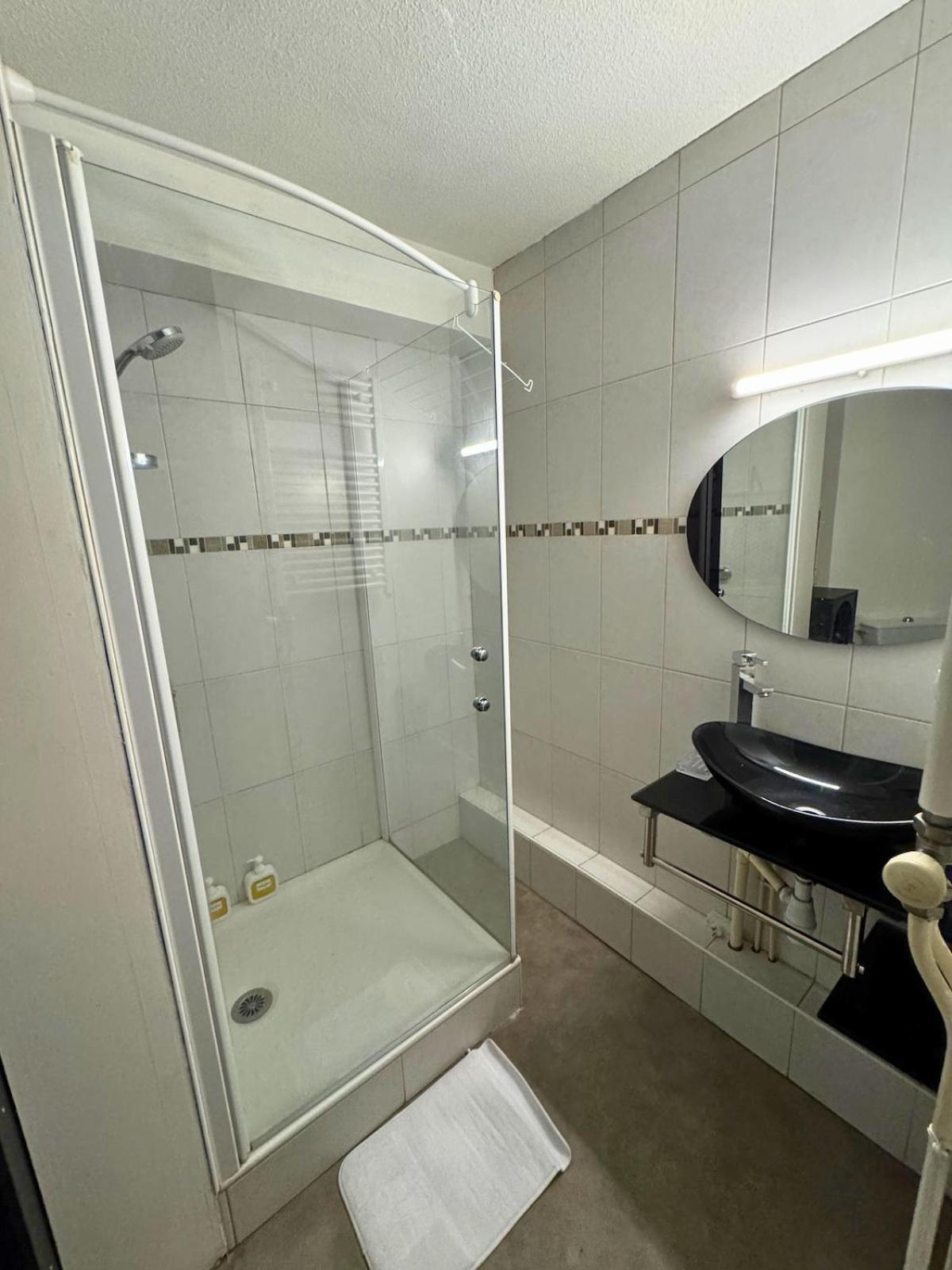 Majestic - Wifi - Parking - Vue Apartment Dax Luaran gambar